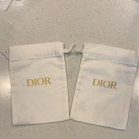 Dior Cream and Gold dust bag set - Picture 4 of 9
